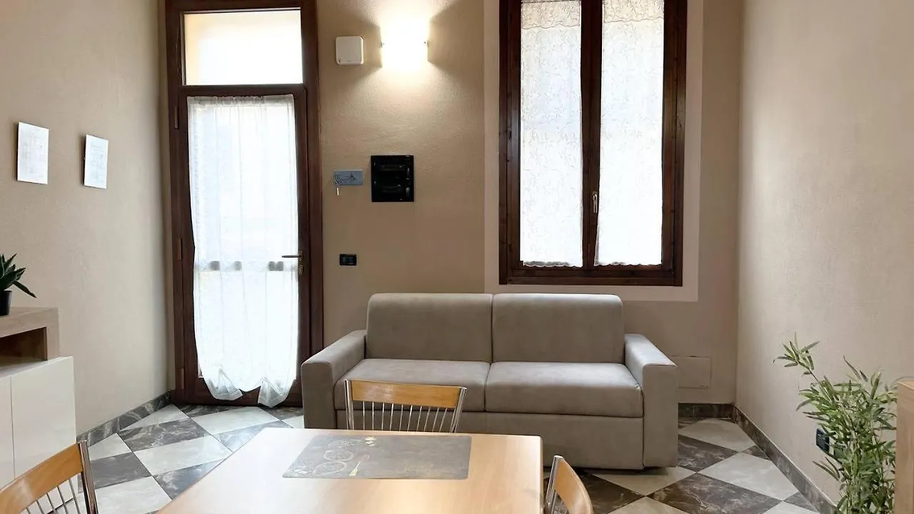 Appartamento Nella Dimora Di Bassani A Ferrara - Parcheggio Incluso